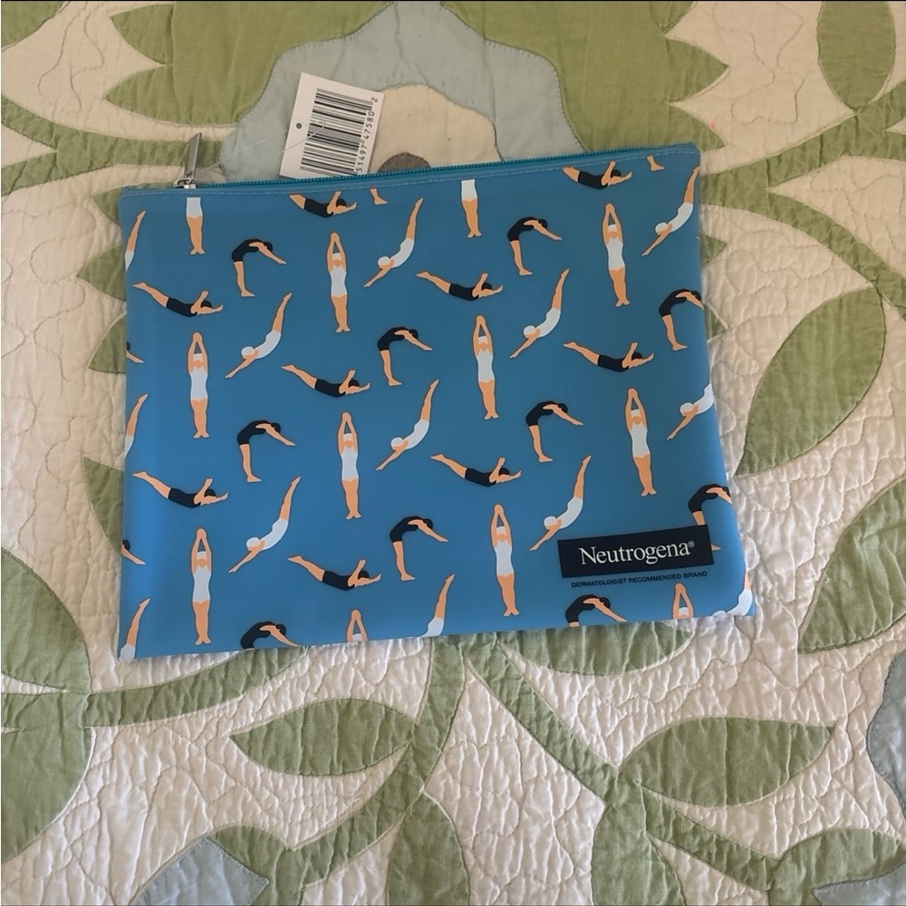 Neutrogena Inflatable Pool Raft and Waterproof Pouch NWT - Picture 4 of 5